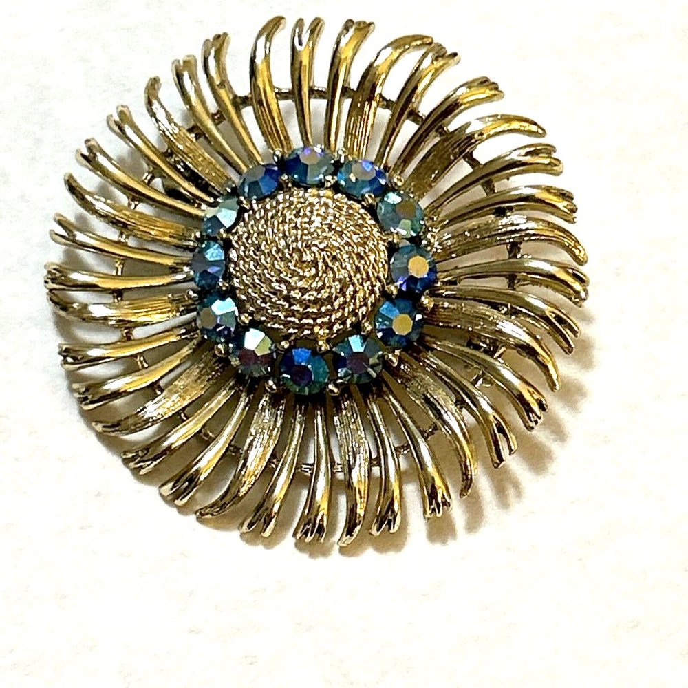 LISNER Signed Vintage AB Blue Rhinestone Metal Work Flower BROOCH Silver Tone